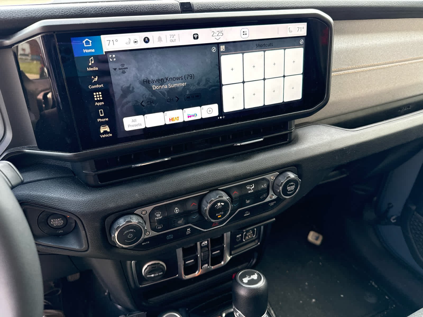 Used 2024 Anvil Clear Coat Jeep Sport S image 12