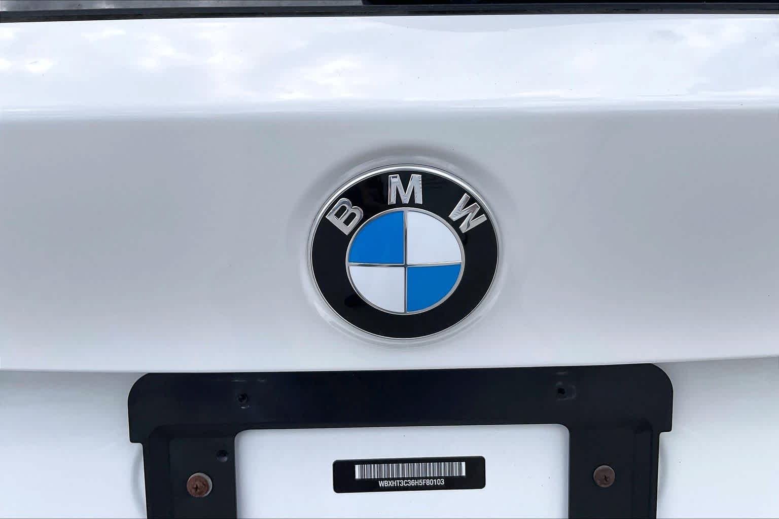 Used 2017 Alpine White BMW xDrive28i image 30