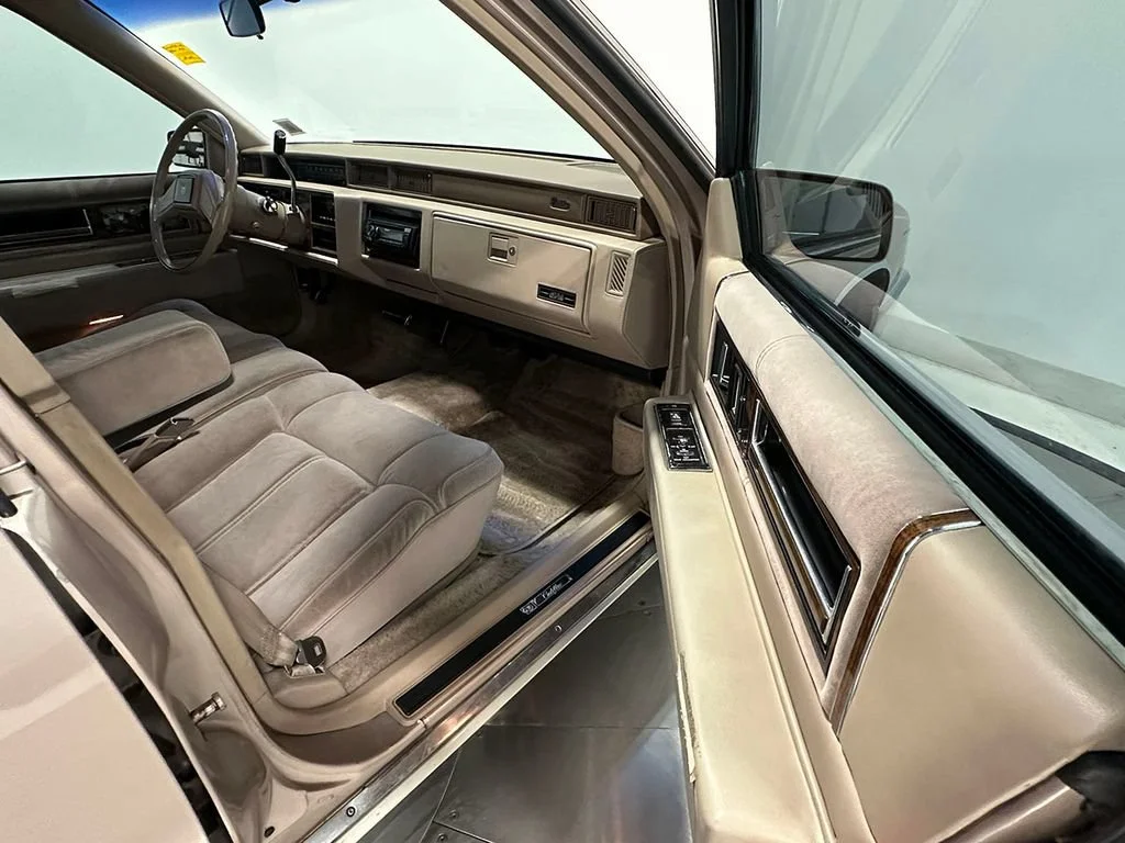 Used 1989  Cadillac NA image 61