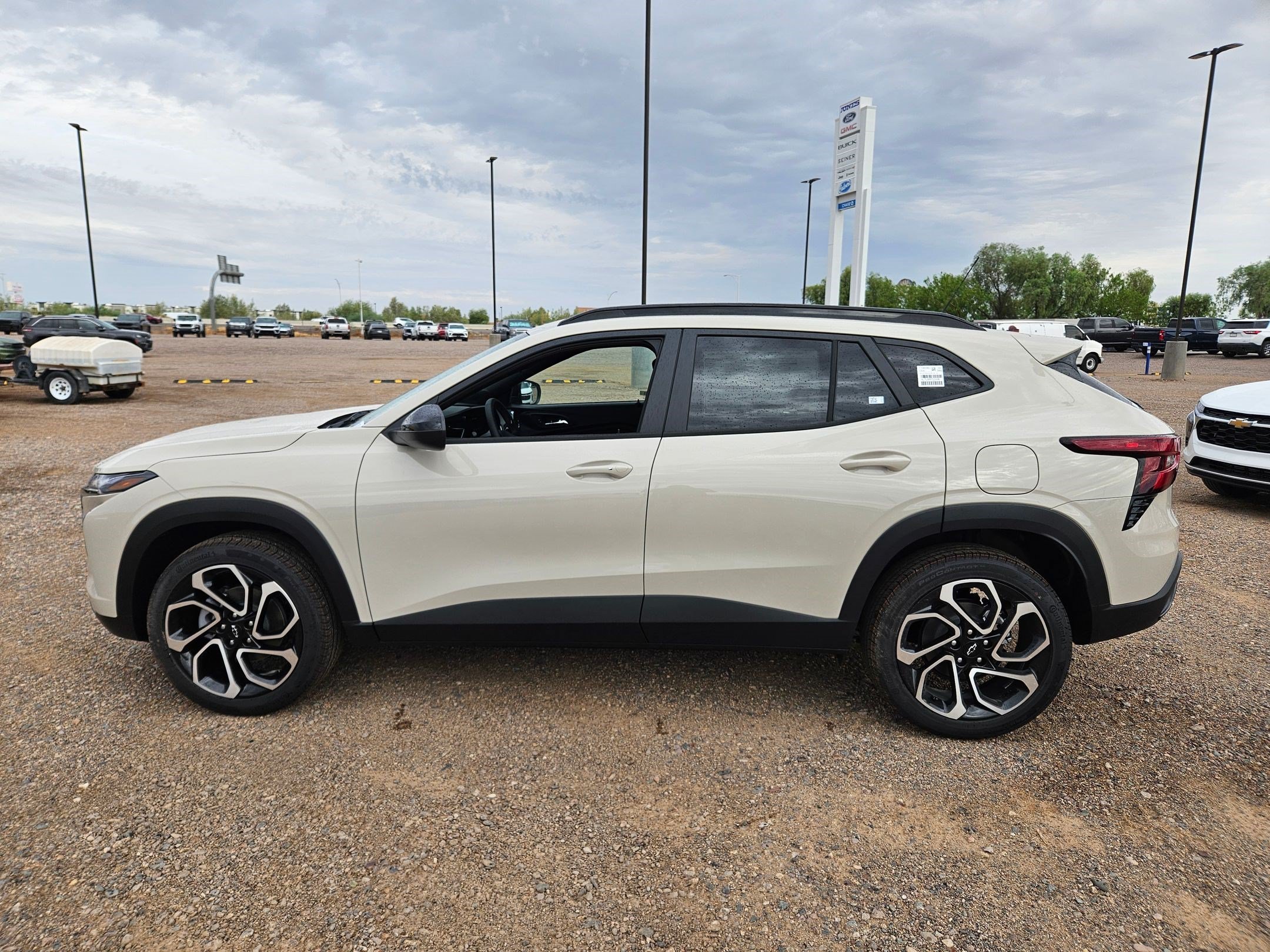 2026 Chevrolet Trax RS - Photo 14