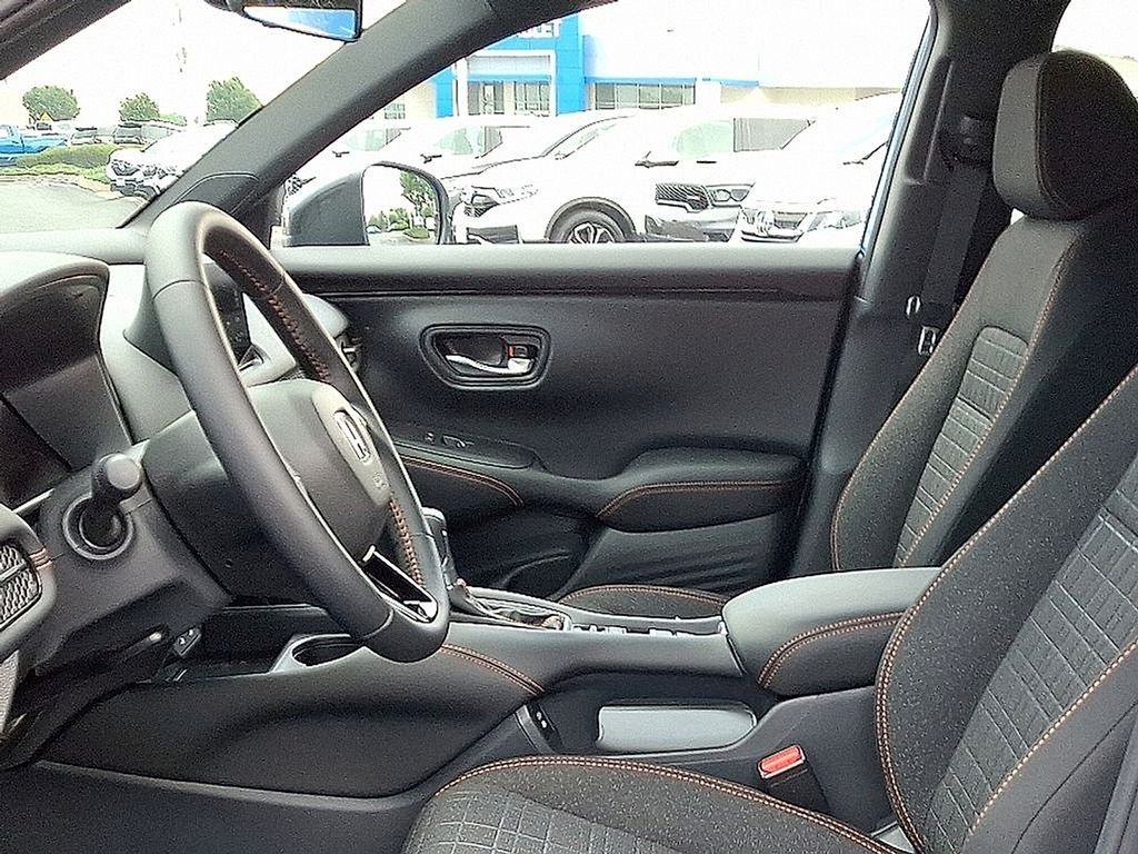 New 2027 Platinum White Pearl Honda Sport AWD image 9