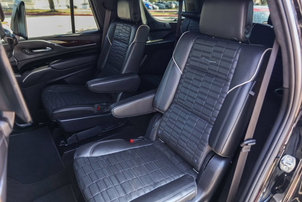 Used 2022 BLACK RAVEN Cadillac Sport Platinum image 25
