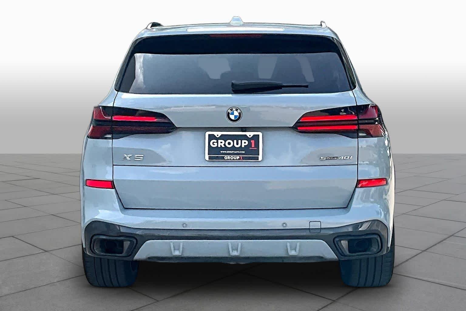 Used 2025 Brooklyn Grey Metallic BMW sDrive40i image 4