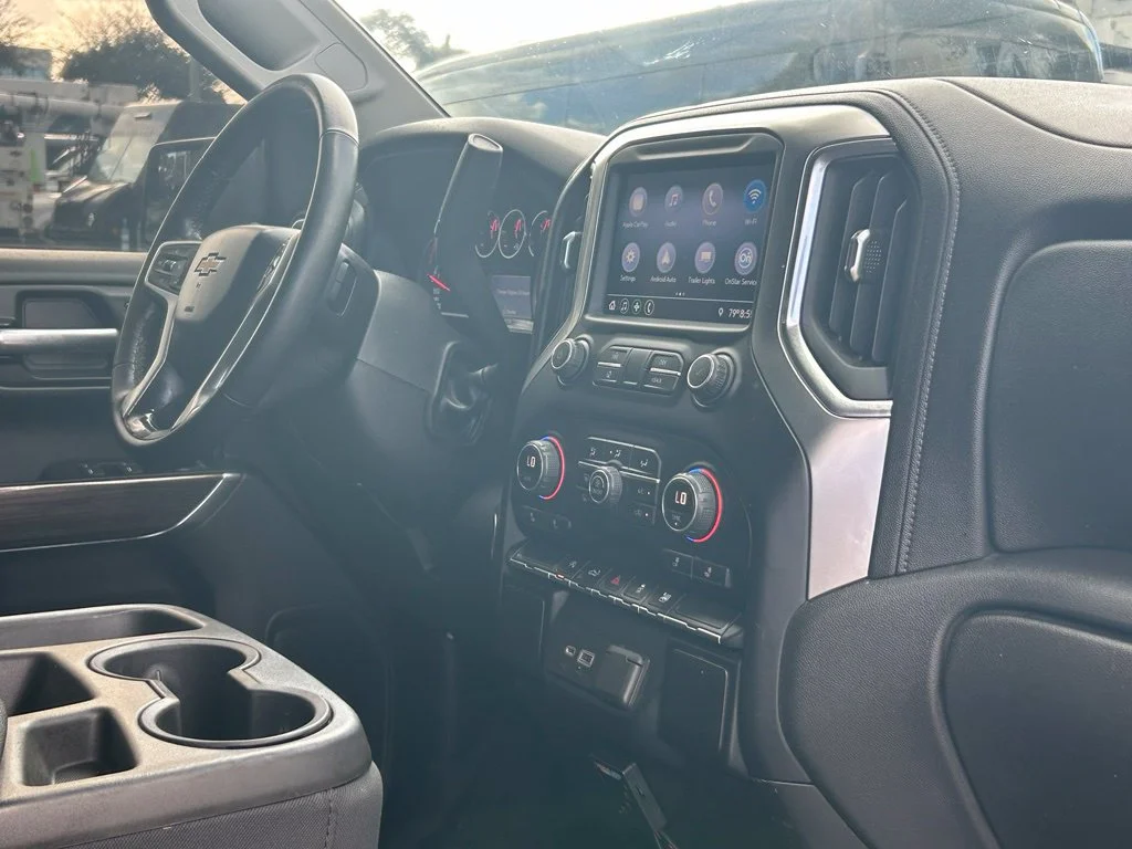 Used 2020 Black Chevrolet LT image 27