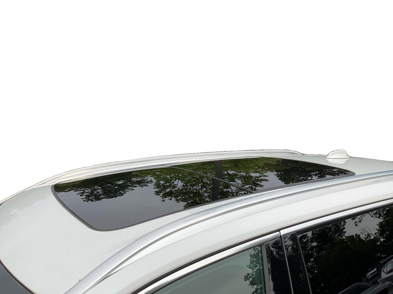 Used 2023 Crystal White Metallic Volvo Core image 14