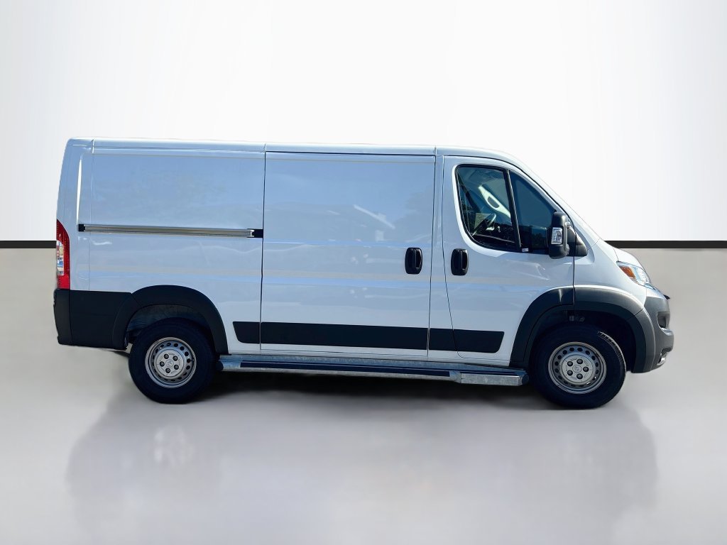 Used 2025 White Ram Base image 4