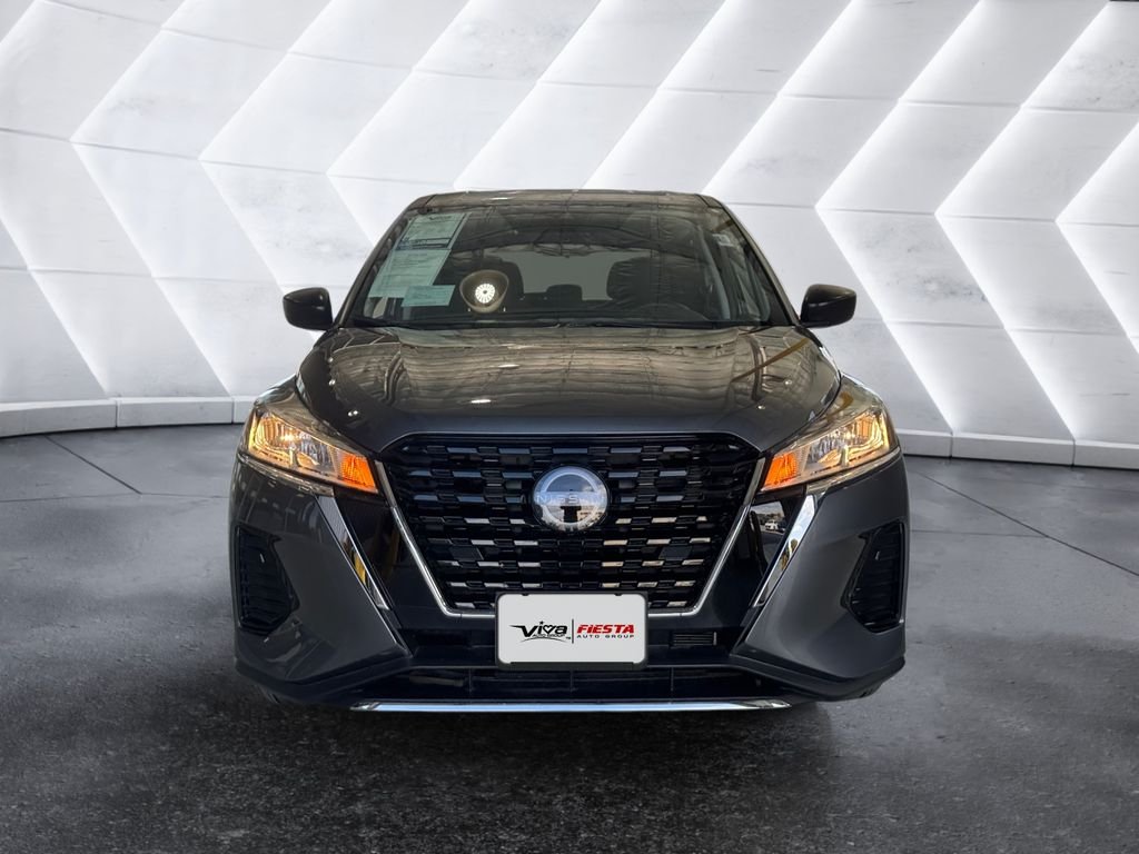 Used 2025 Gray Nissan S image 2