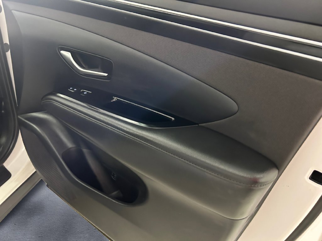Used 2022 Gray Hyundai SEL Convenience image 15