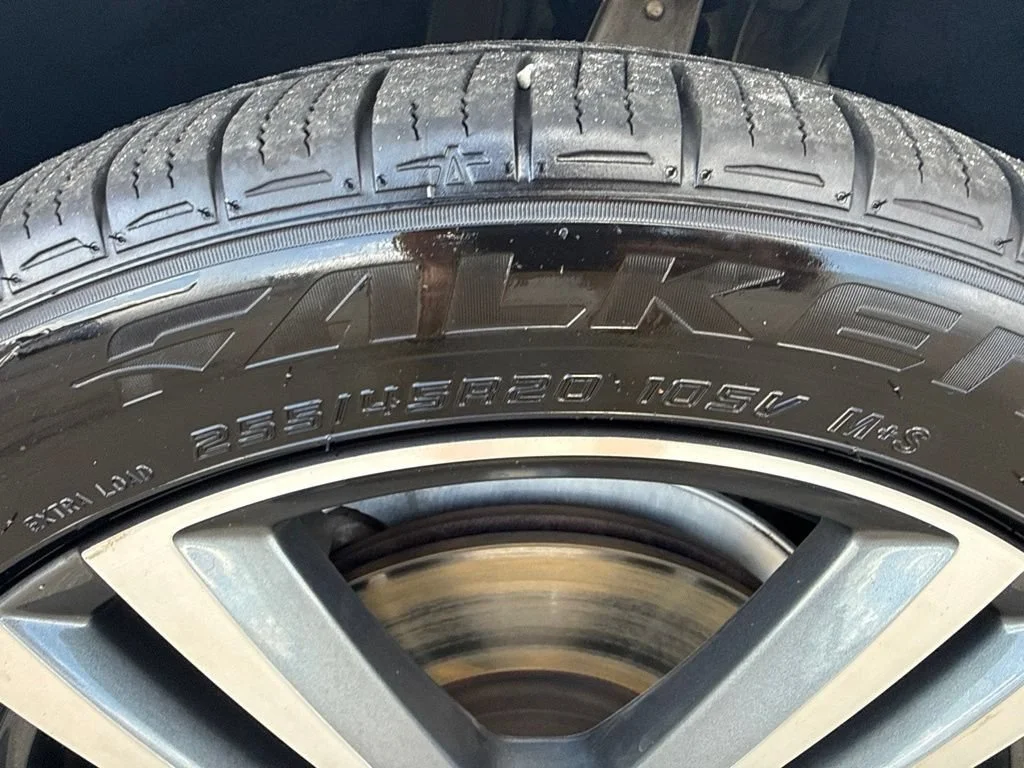 Used 2019  Volvo Momentum image 34