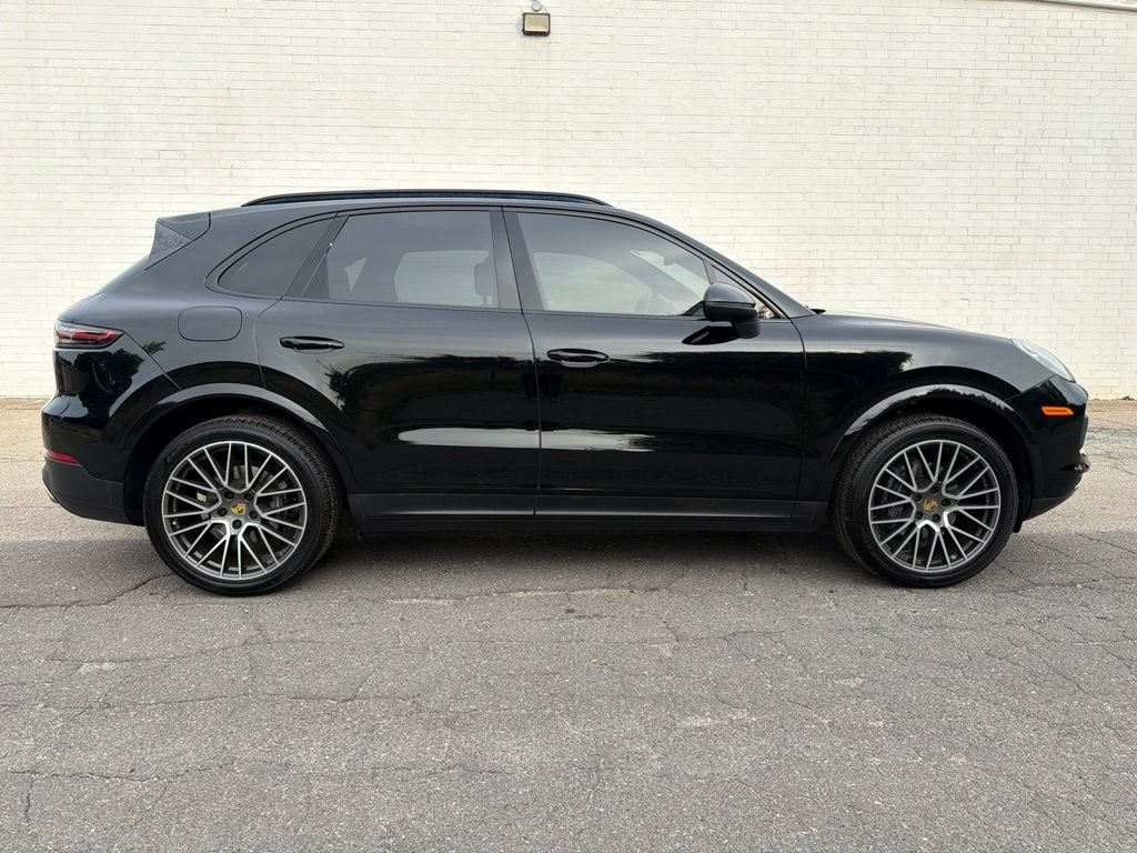 2019 Porsche Cayenne -'s photo