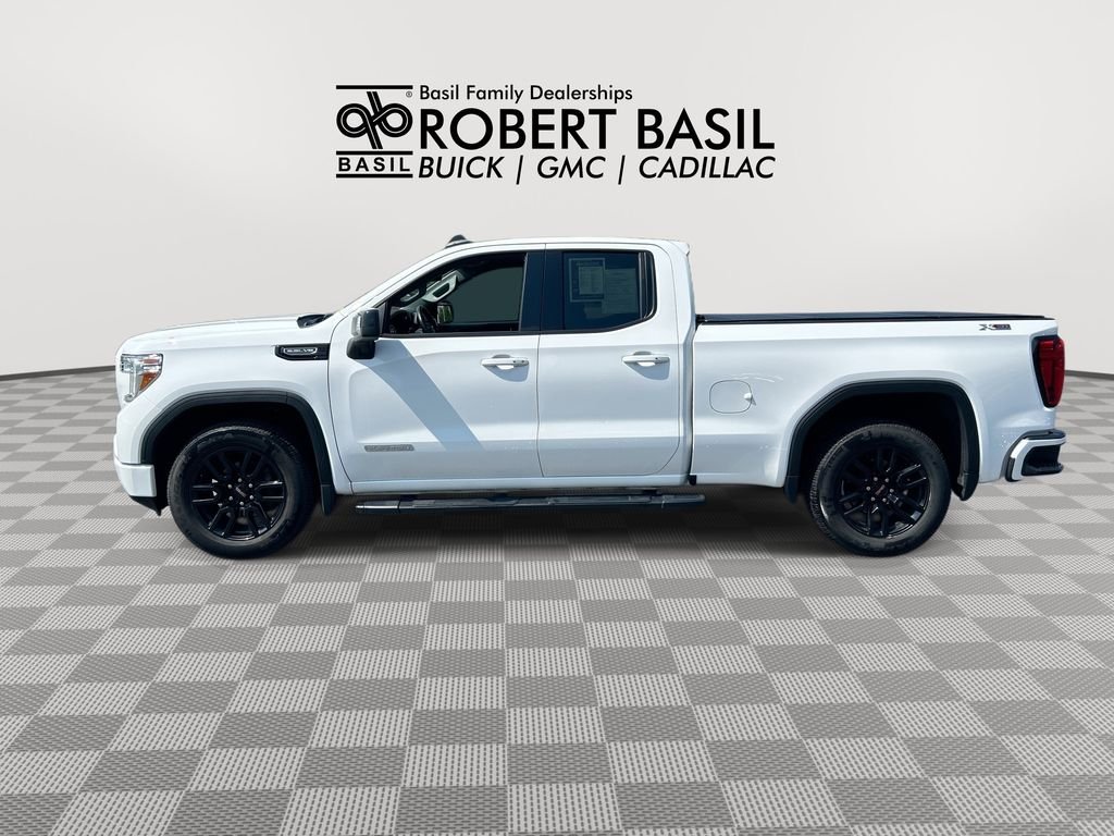 Used 2022 White GMC Elevation image 5