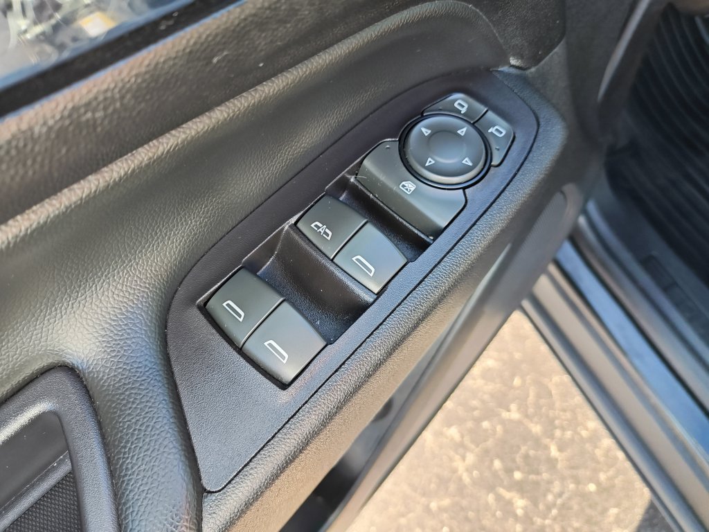 Used 2019 MOSAIC BLACK METALLIC Chevrolet LT image 11
