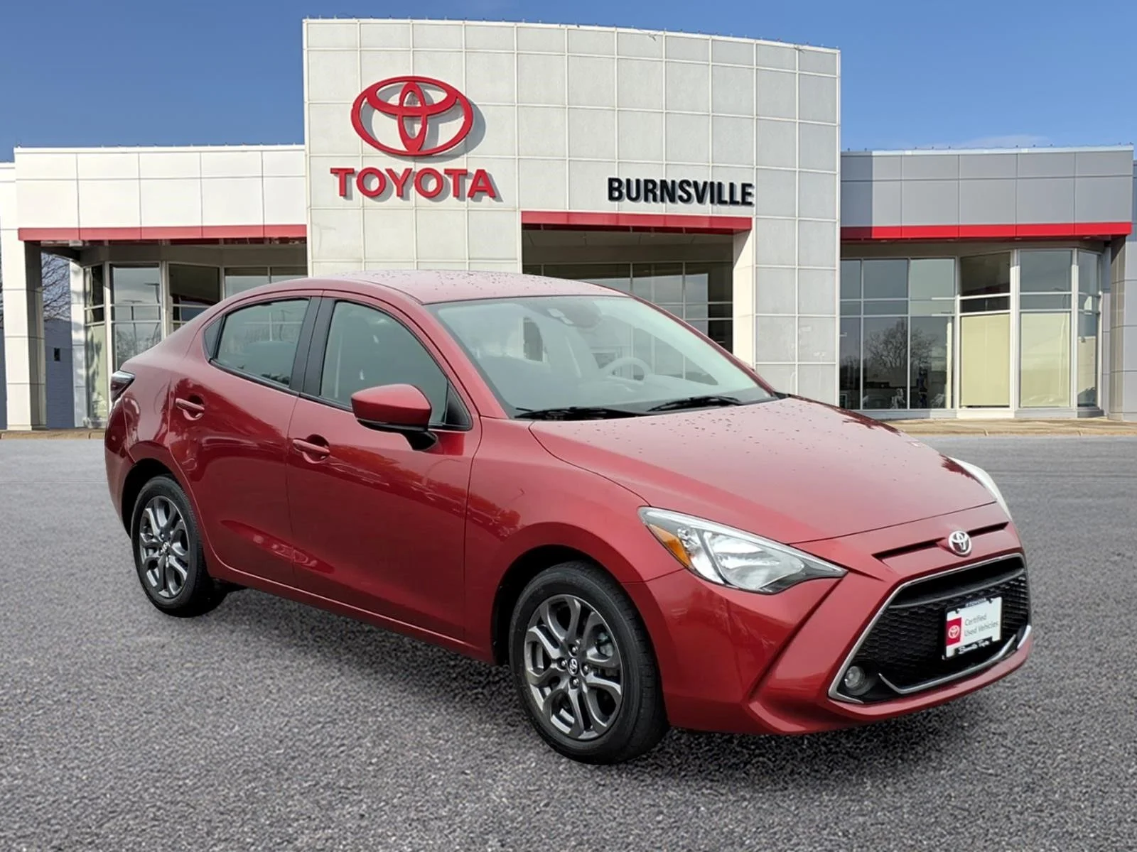 Certified Used 2020  Toyota LE image 1