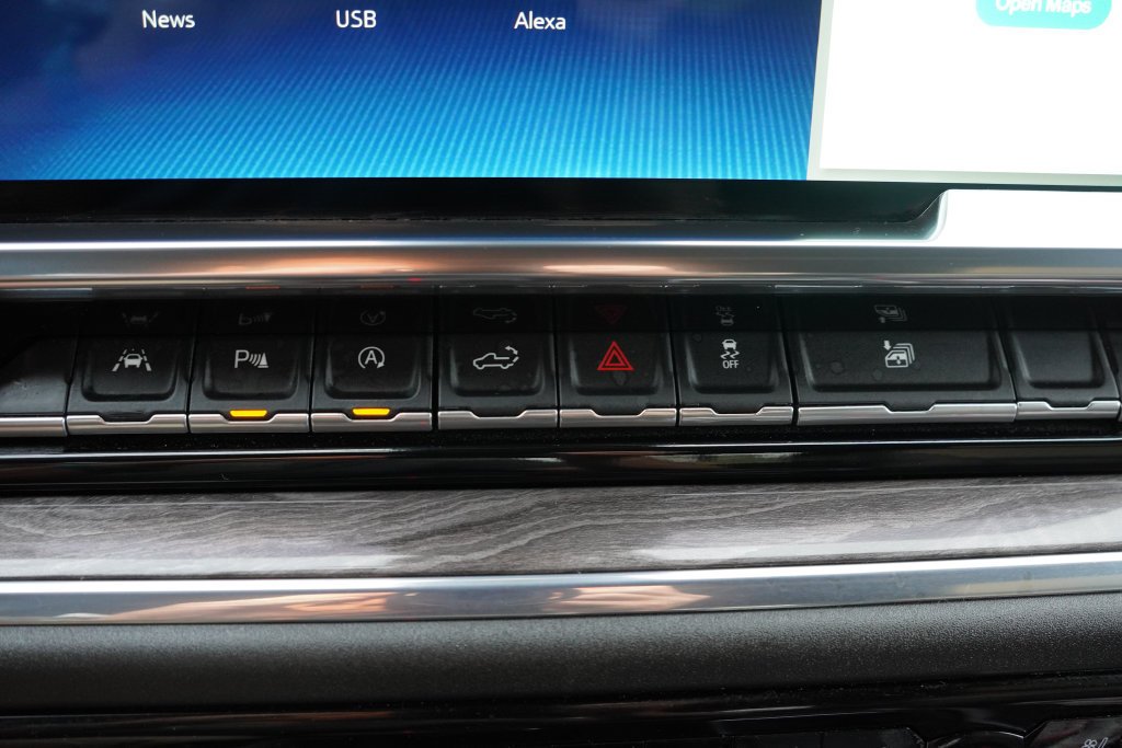 2024 Chevrolet Silverado 1500 LTZ - Photo 28