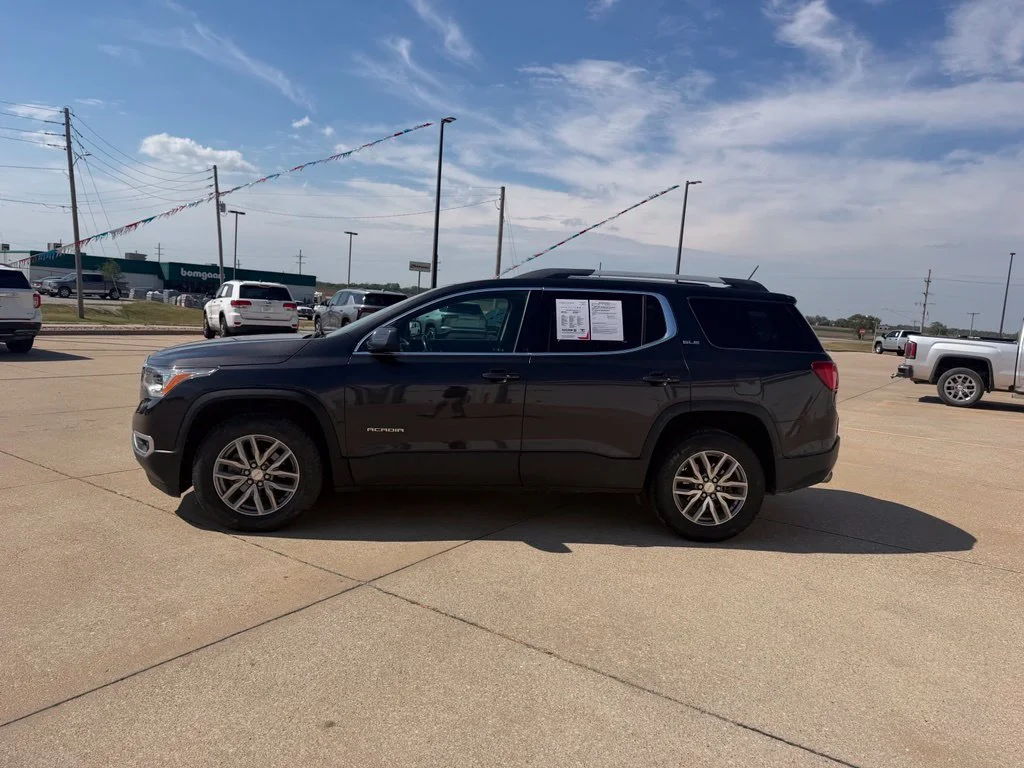 Used 2018 Silver GMC SLE-2 image 6
