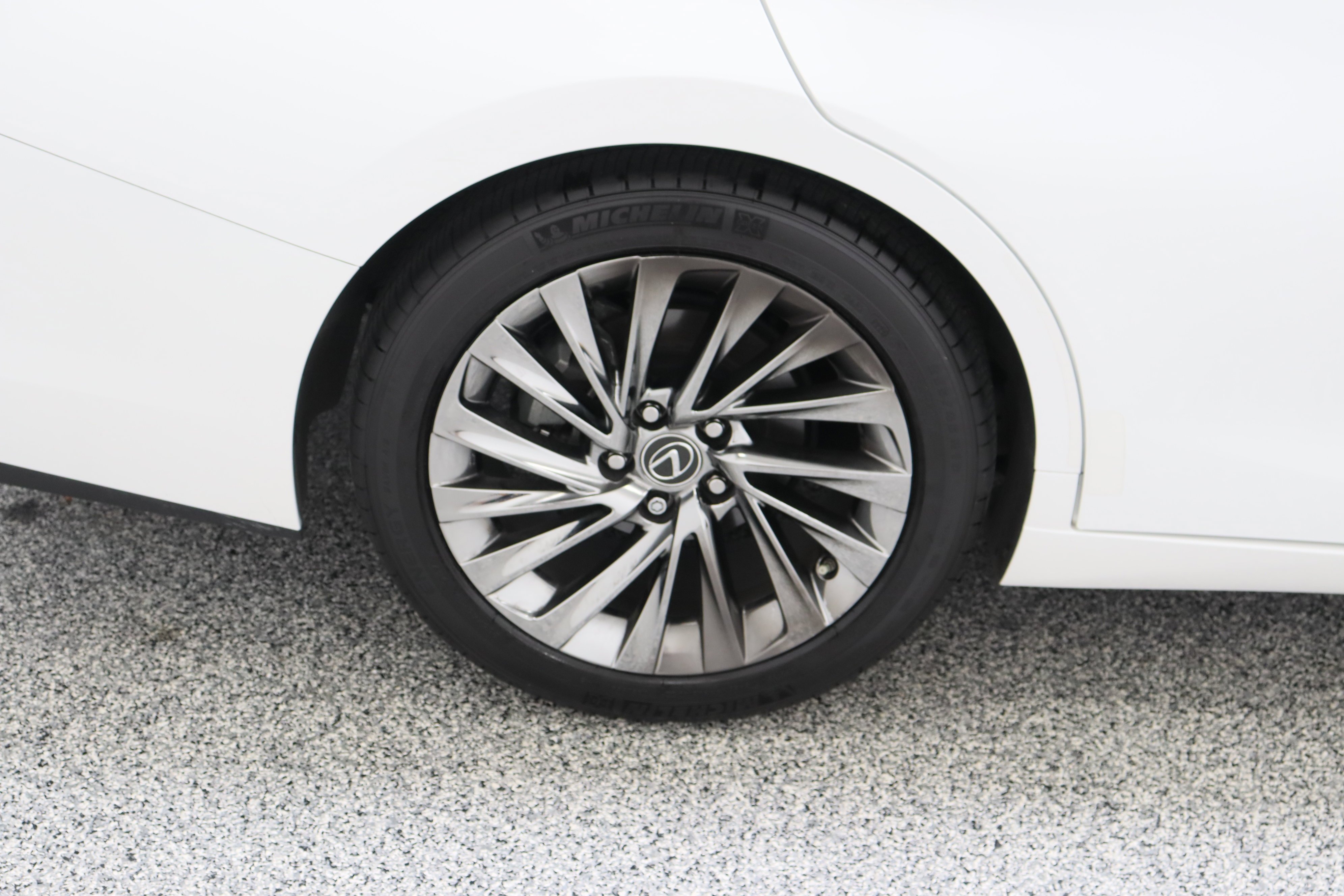 Used 2025 Eminent White Pearl Lexus ES 350 Ultra Luxury 3.5L image 6