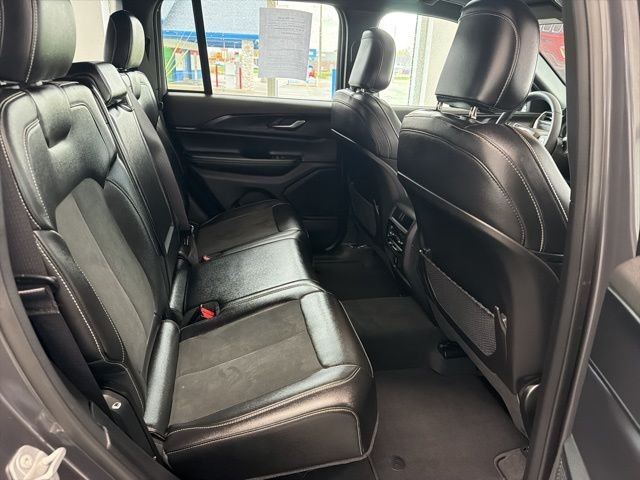 Used 2025 Gray Jeep Altitude X image 8