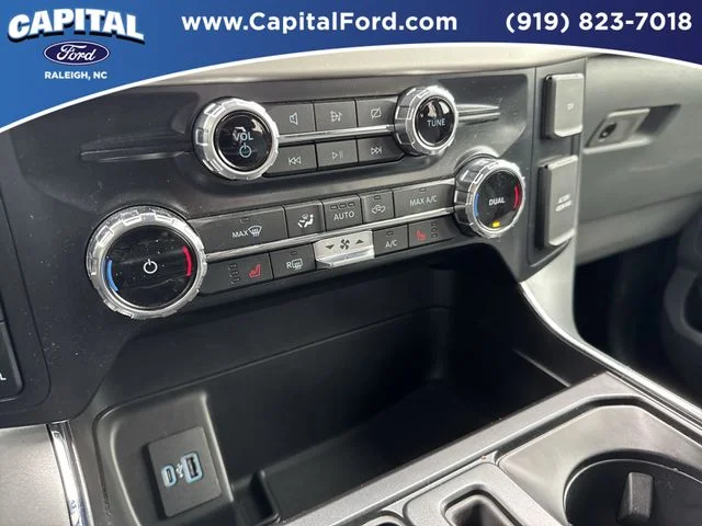 Used 2022 Blue Ford XLT image 29