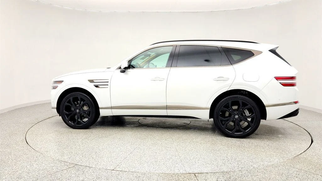 Used 2024 Matterhorn White Genesis 3.5T Prestige Signature AWD image 8
