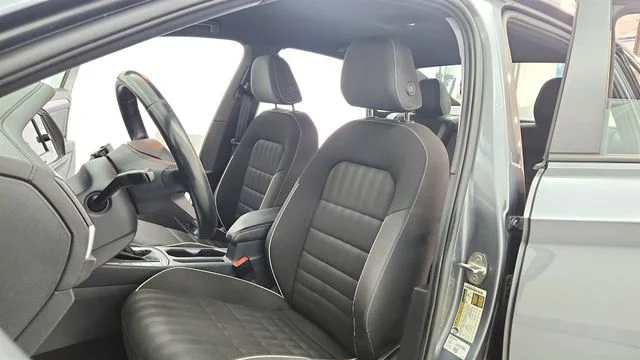 Used 2024 Silver Volkswagen 1.5T Sport image 17