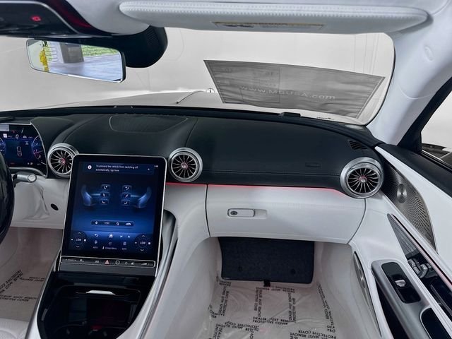 New 2026 MANUFAKTUR moonlight white magno (White Ambiance) Mercedes-Benz Maybach SL 680 image 24