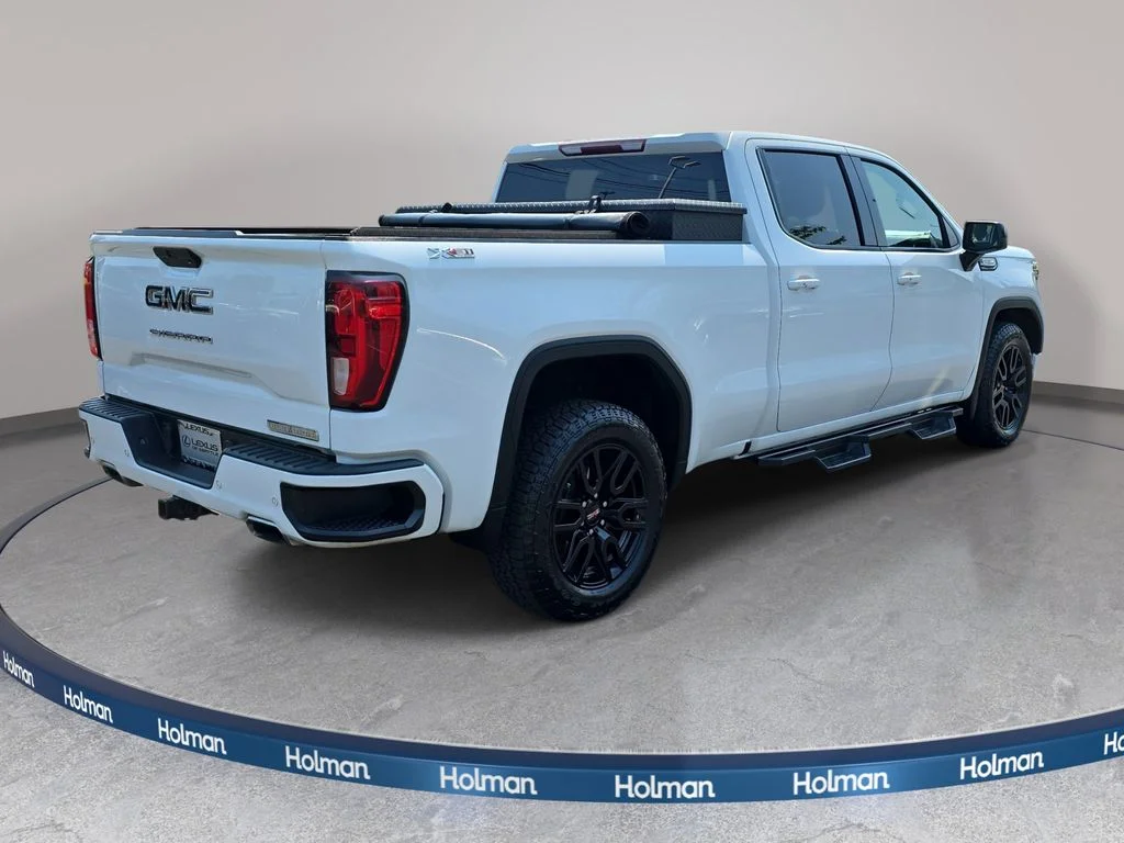 Used 2020 White GMC Elevation image 5