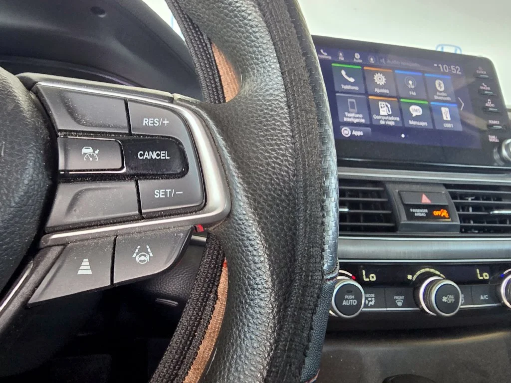 Used 2022 Black Honda LX image 15
