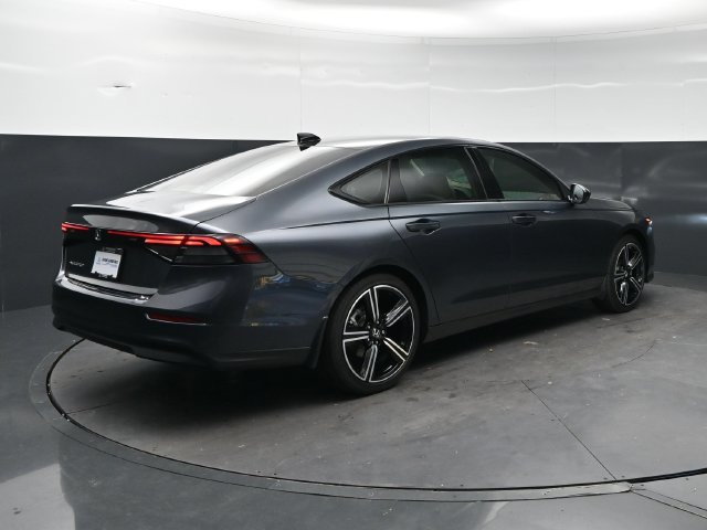 New 2026 Meteorite Gray Metallic Honda SE image 5