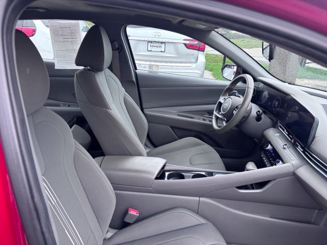 2025 Hyundai Elantra SEL - Photo 53