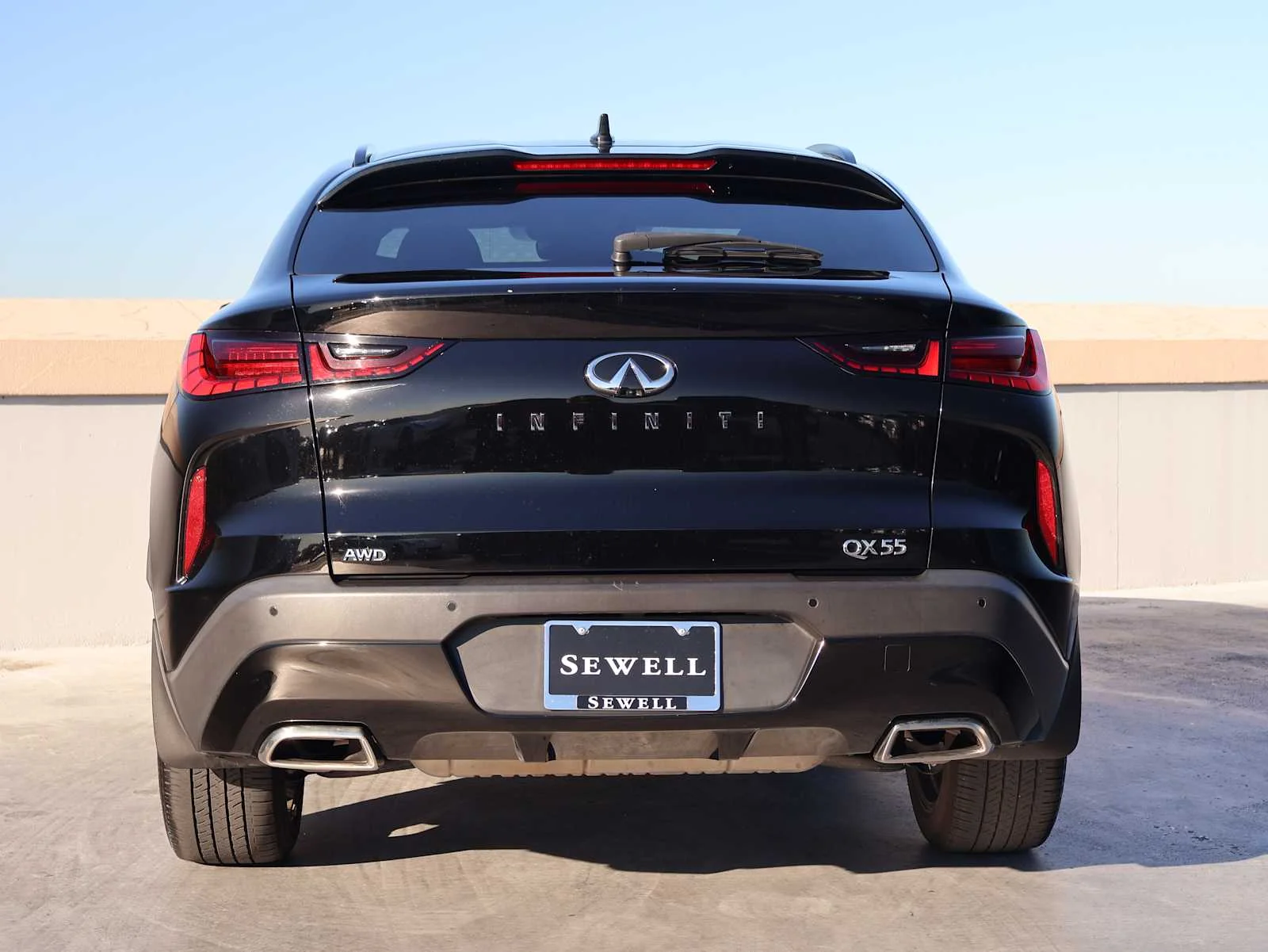 Certified Used 2025 Black Obsidian INFINITI ESSENTIAL image 5