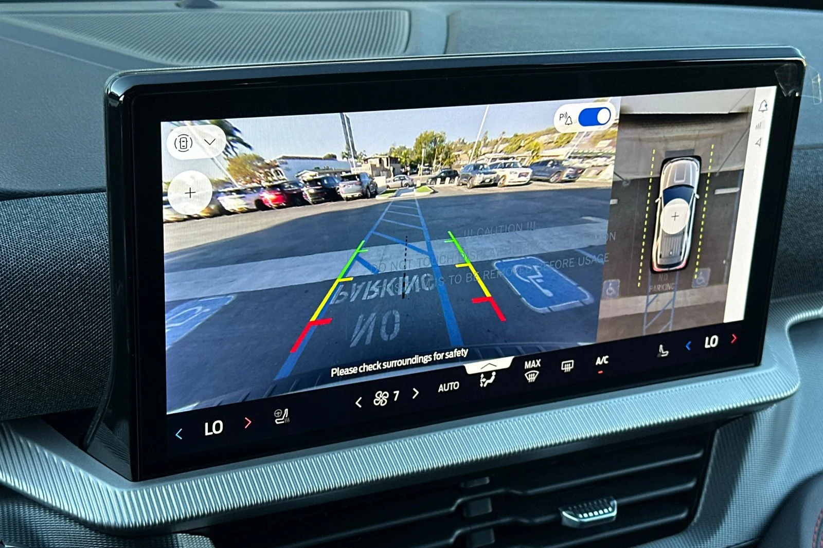 2026 Ford Explorer ST - Photo 20