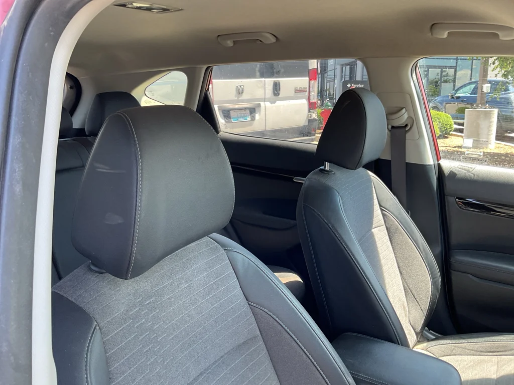 Used 2023 Mars Orange Kia S image 11