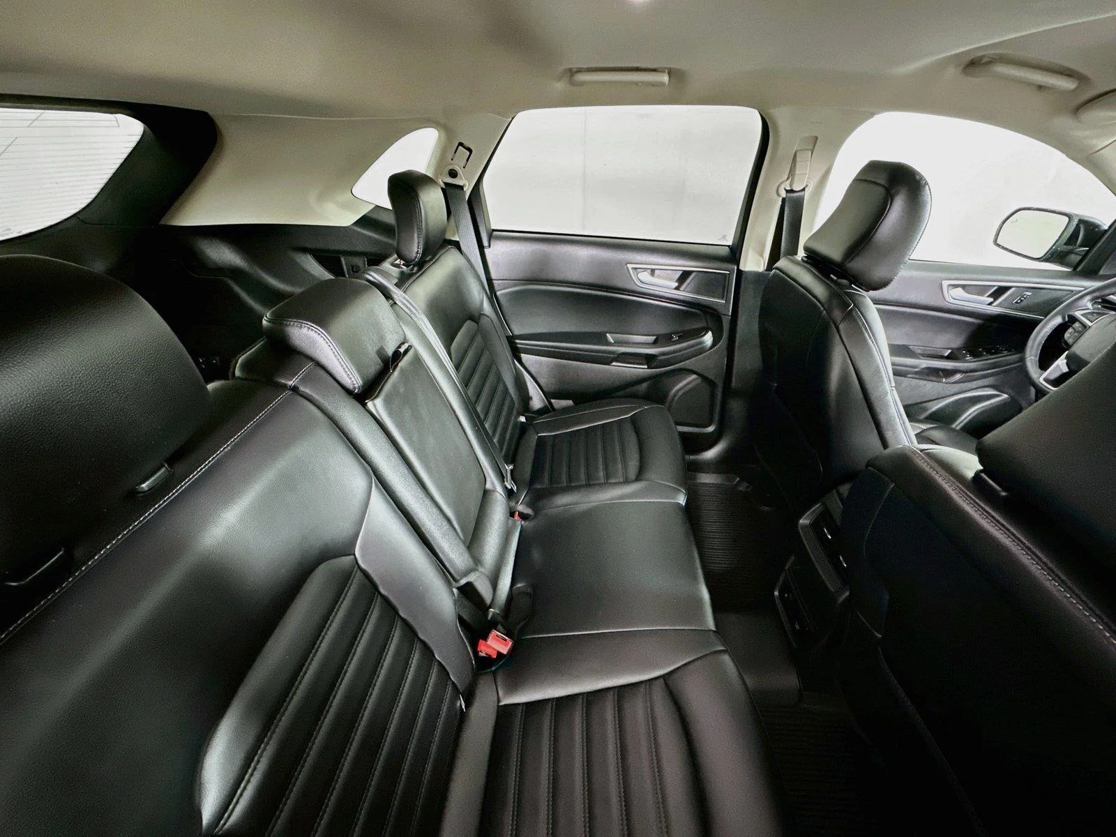 Used 2024 Agate Black Ford SEL image 26