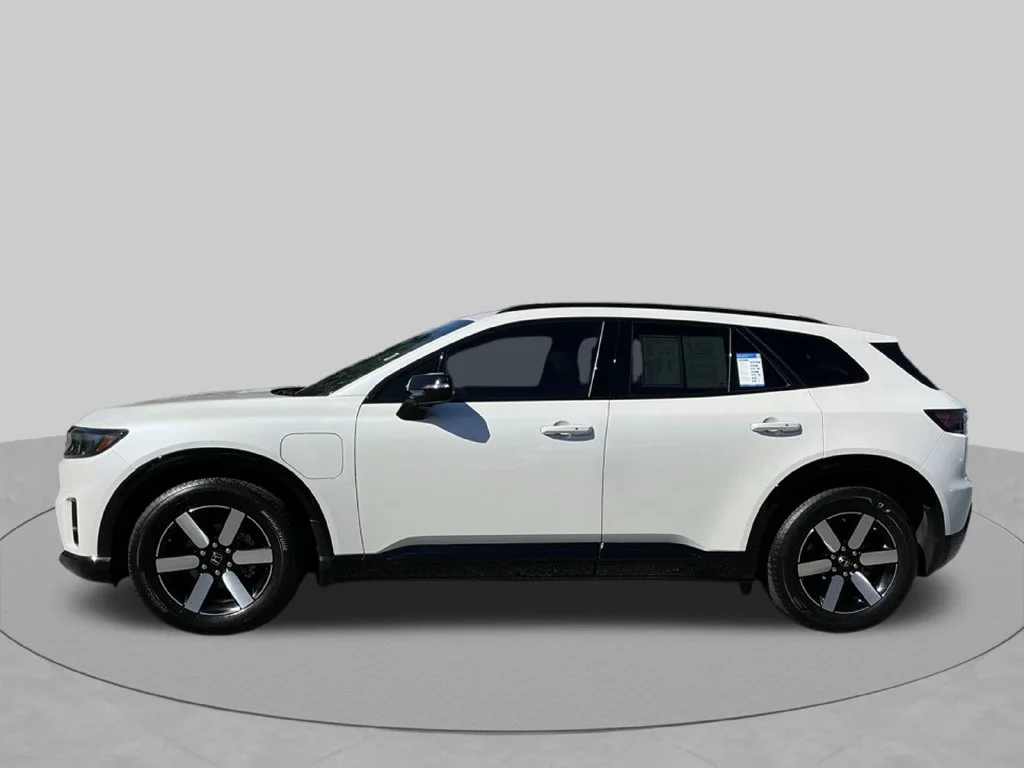 Used 2024  Honda Touring image 7