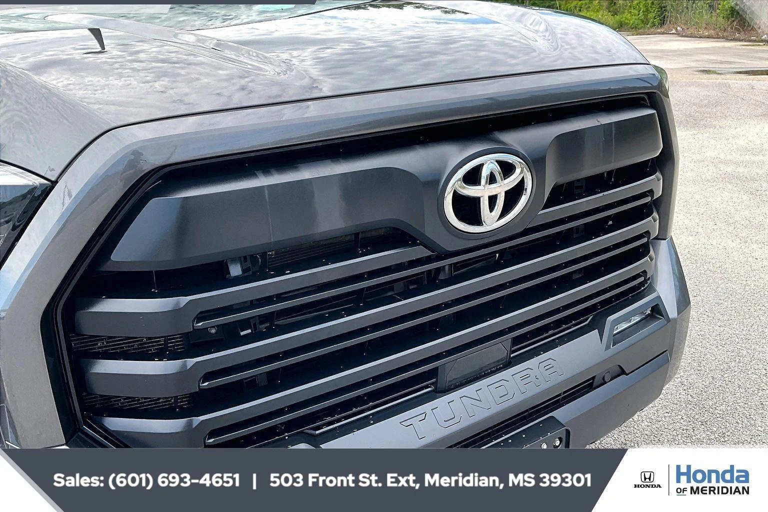 Used 2023 Magnetic Gray Metallic Toyota SR5 image 21