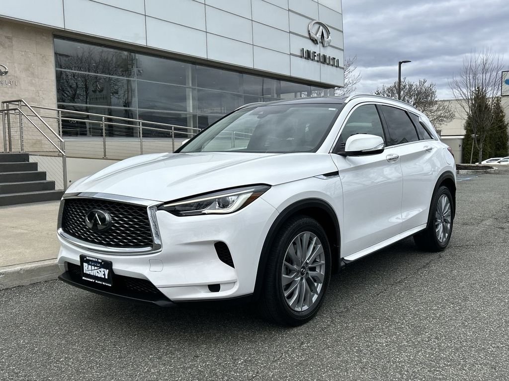 2023 INFINITI QX50 Luxe