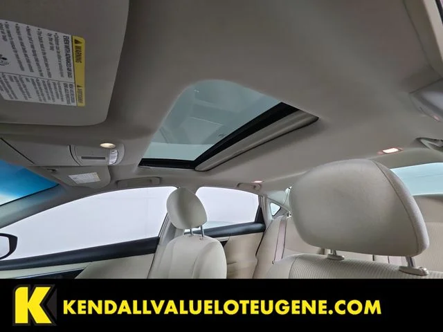 Used 2013 Beige Nissan 2.5 SV image 24