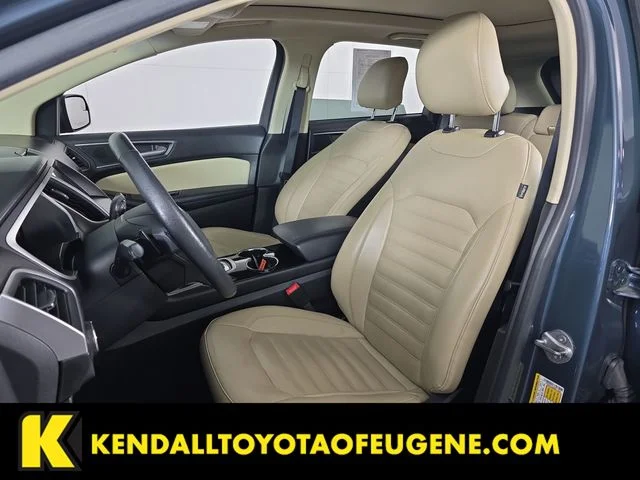 Used 2016 Blue Ford SEL image 16