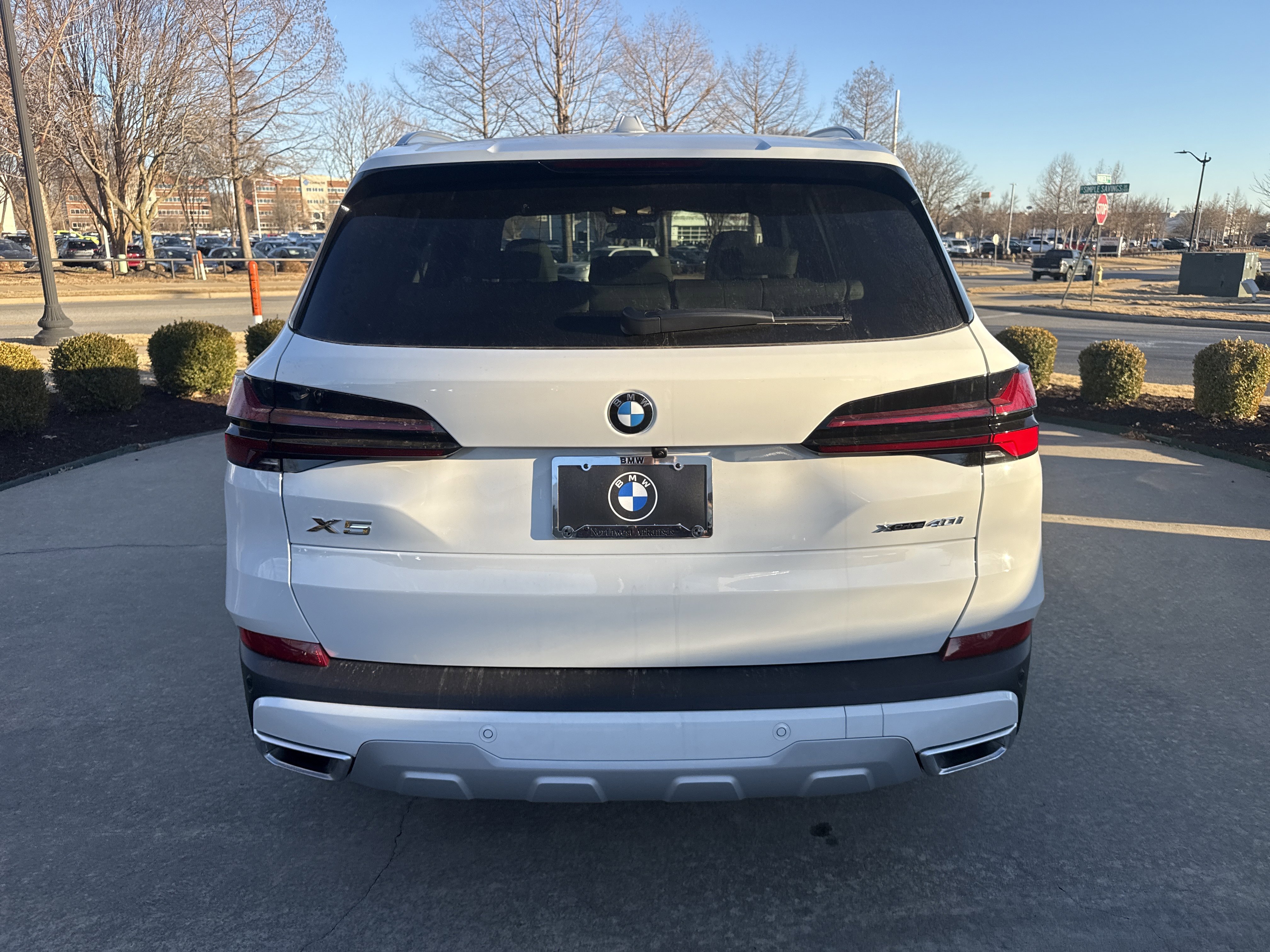 New 2026 0300 Alpine White BMW xDrive40i image 4