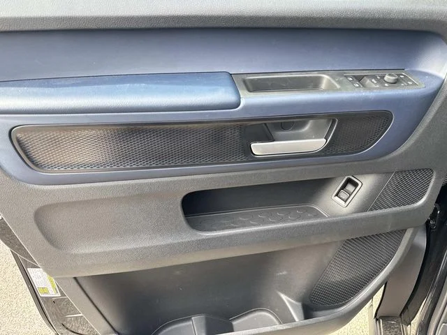 2025 Volkswagen ID. Buzz PRO S - Photo 11