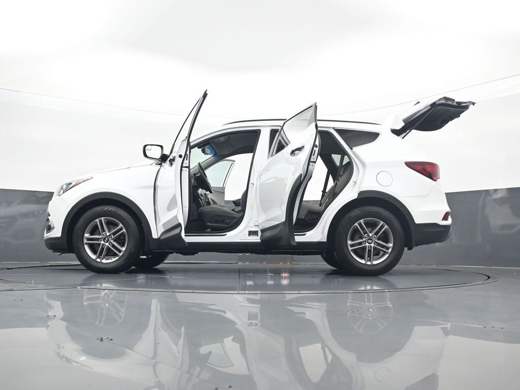 Used 2018 White Hyundai 2.4 Base image 34