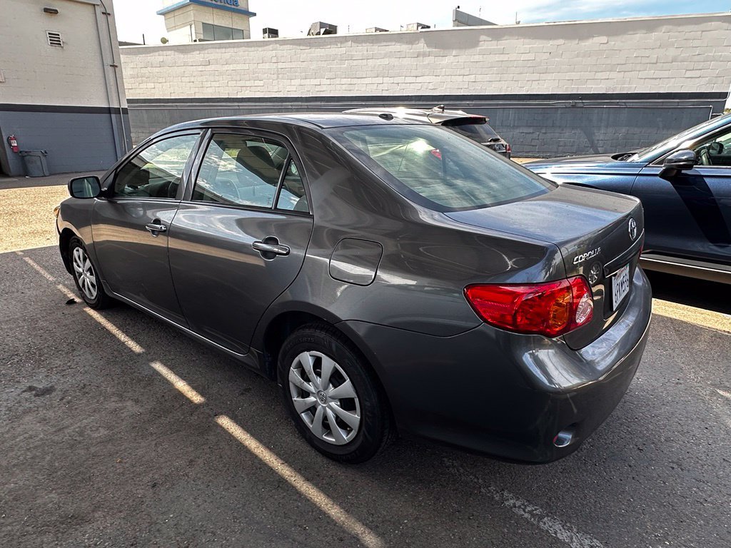 Used 2010  Toyota  image 14