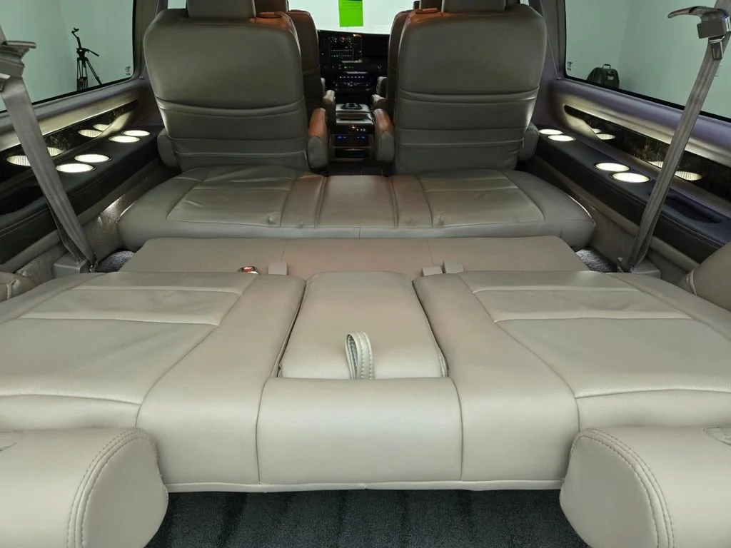 2023 Chevrolet Express Cargo Work Van - Photo 9