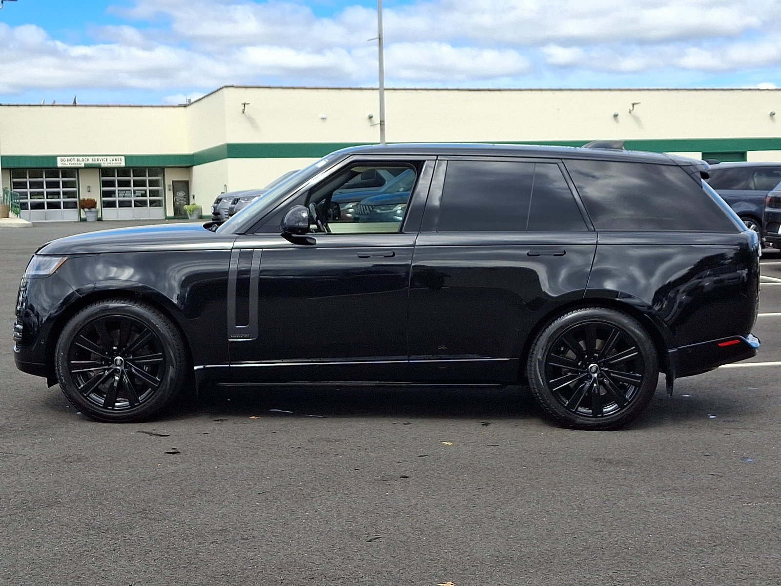 Certified Used 2025 Santorini Black Metallic   1Ag Land Rover Autobiography image 8