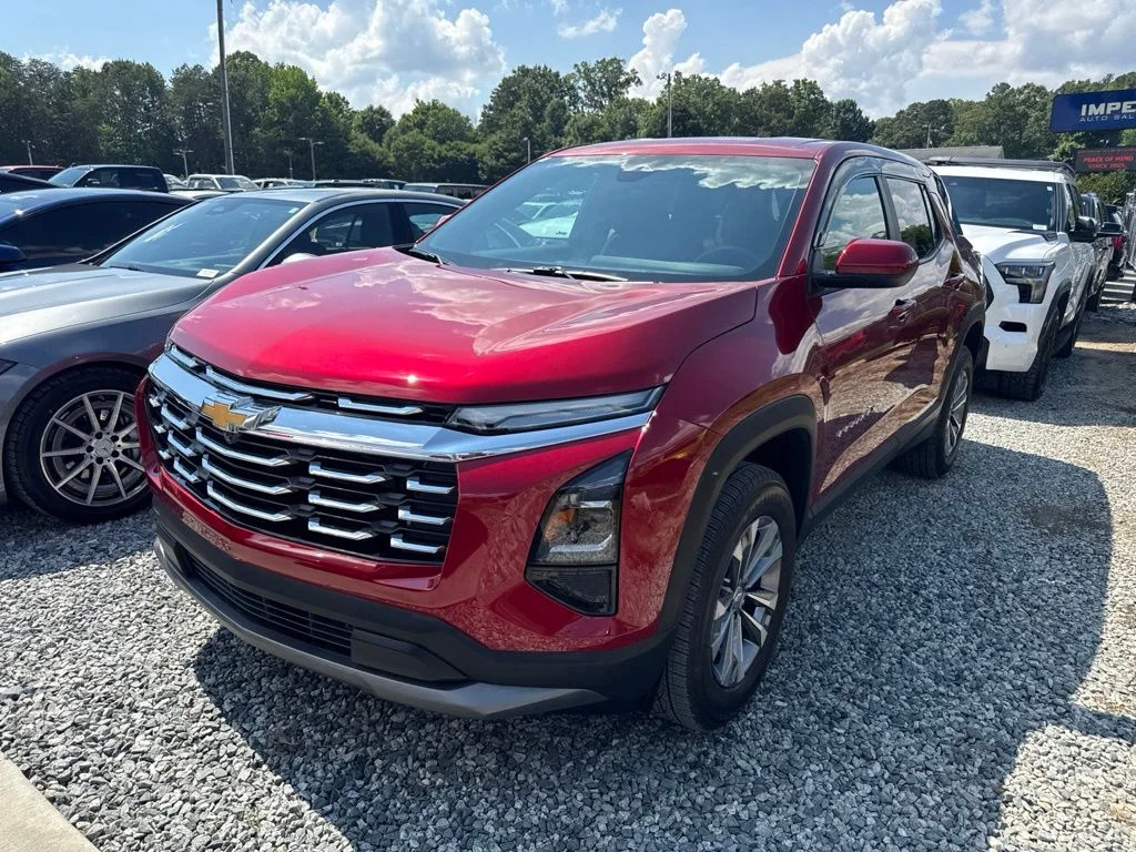 Used 2025 Red Chevrolet LT image 1
