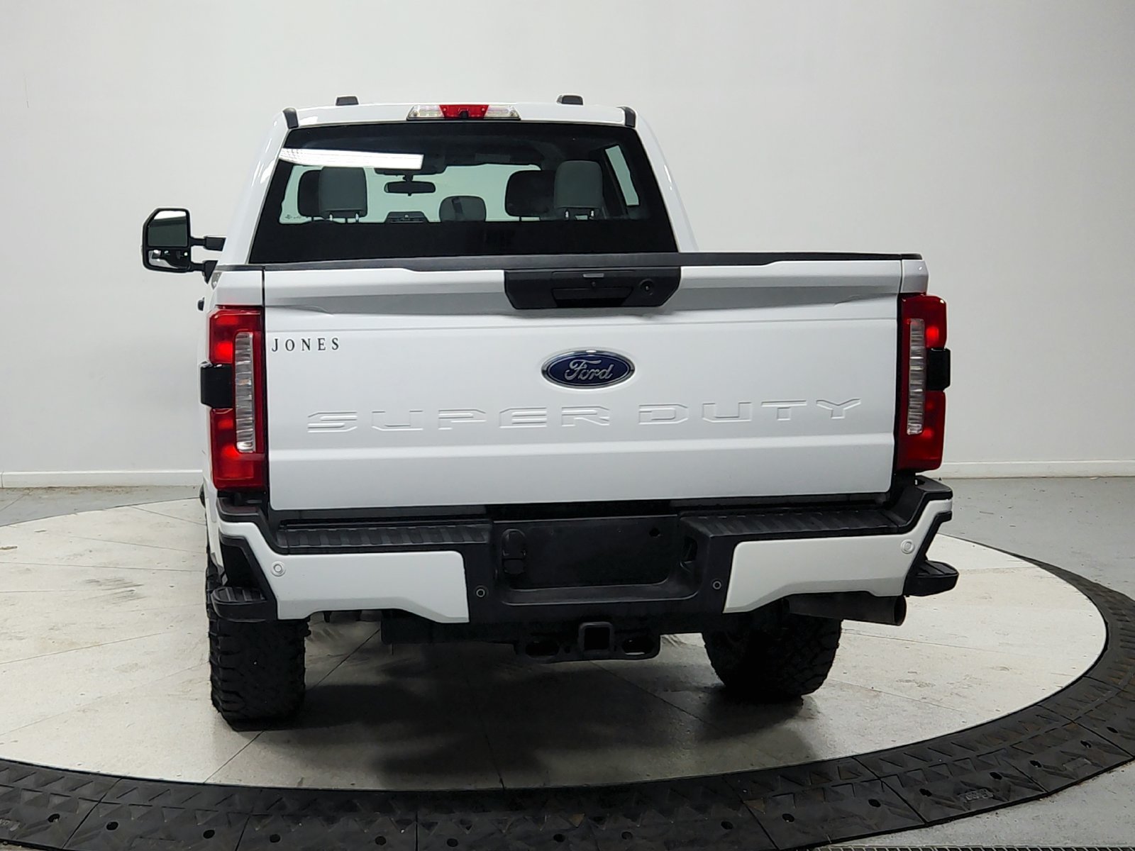Used 2023 Oxford White Ford XL image 7