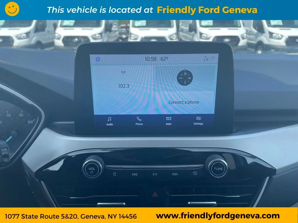 Used 2021 Gold Ford SE image 21