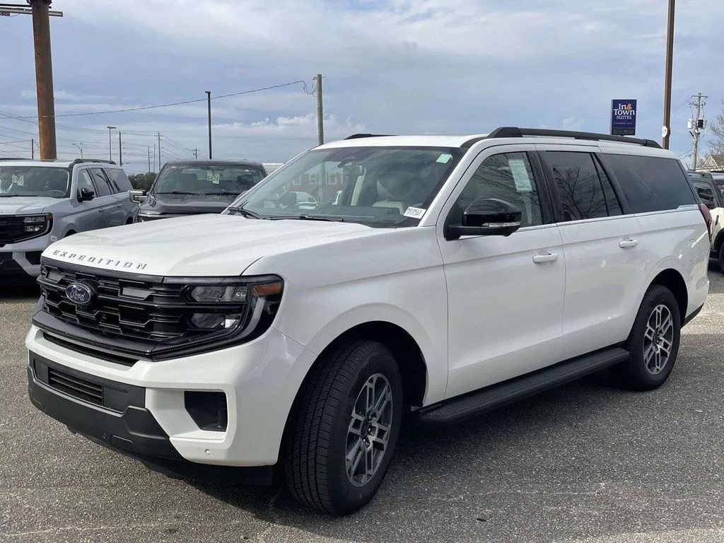 New 2026 White Ford Active image 7