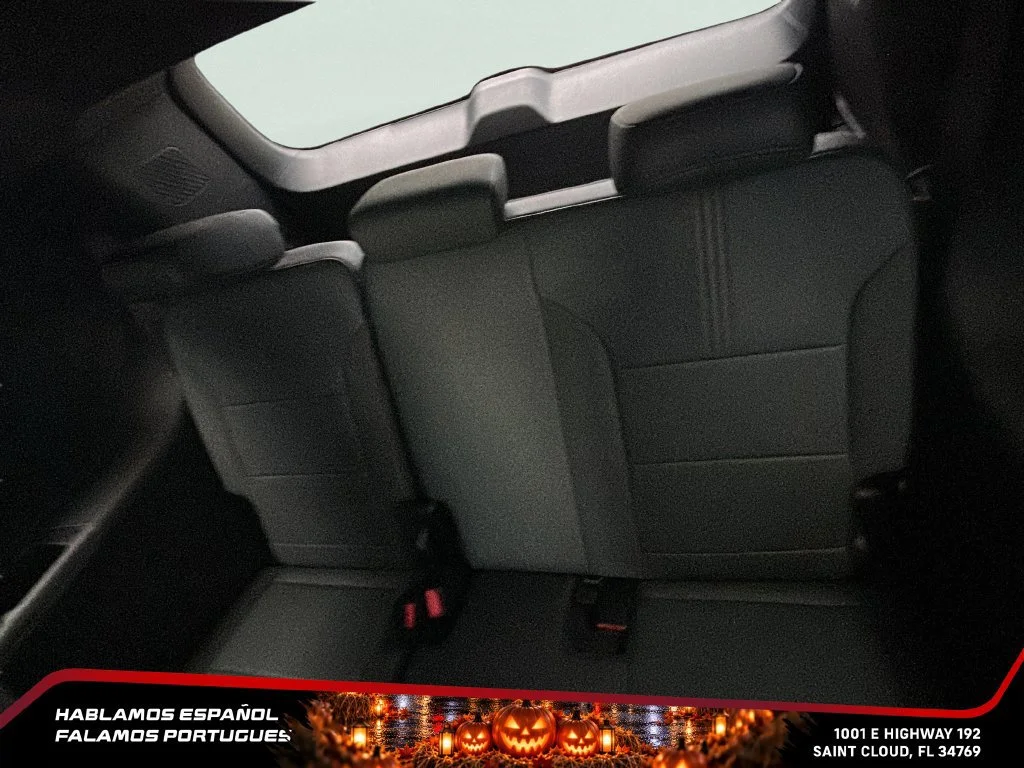 New 2026 Summit White GMC AT4 image 24