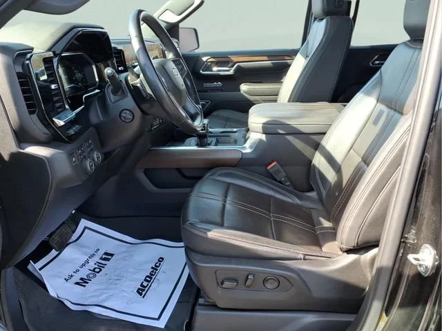 Used 2024 Black Chevrolet High Country image 19
